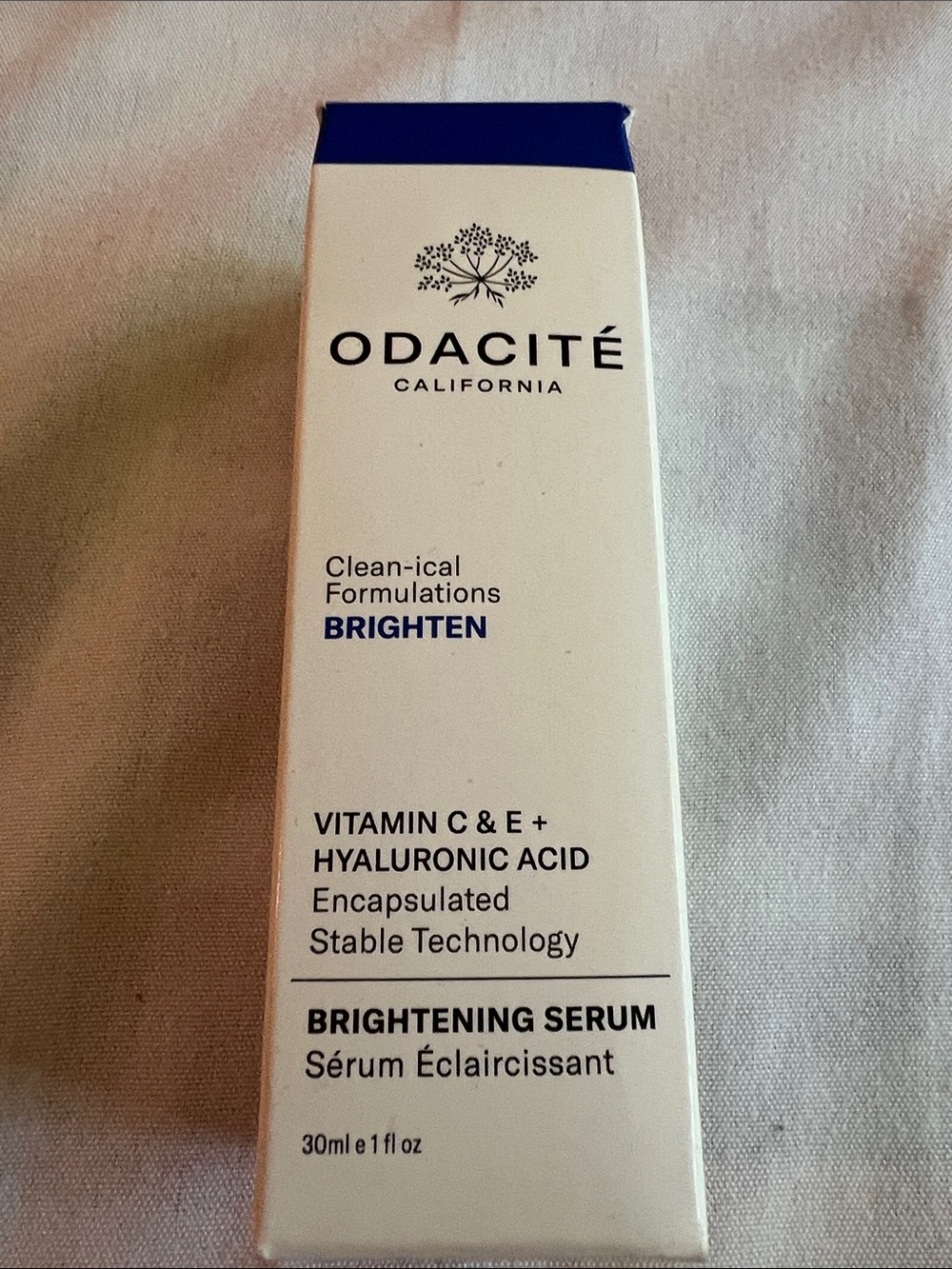 Odacité Brightening Serum - White